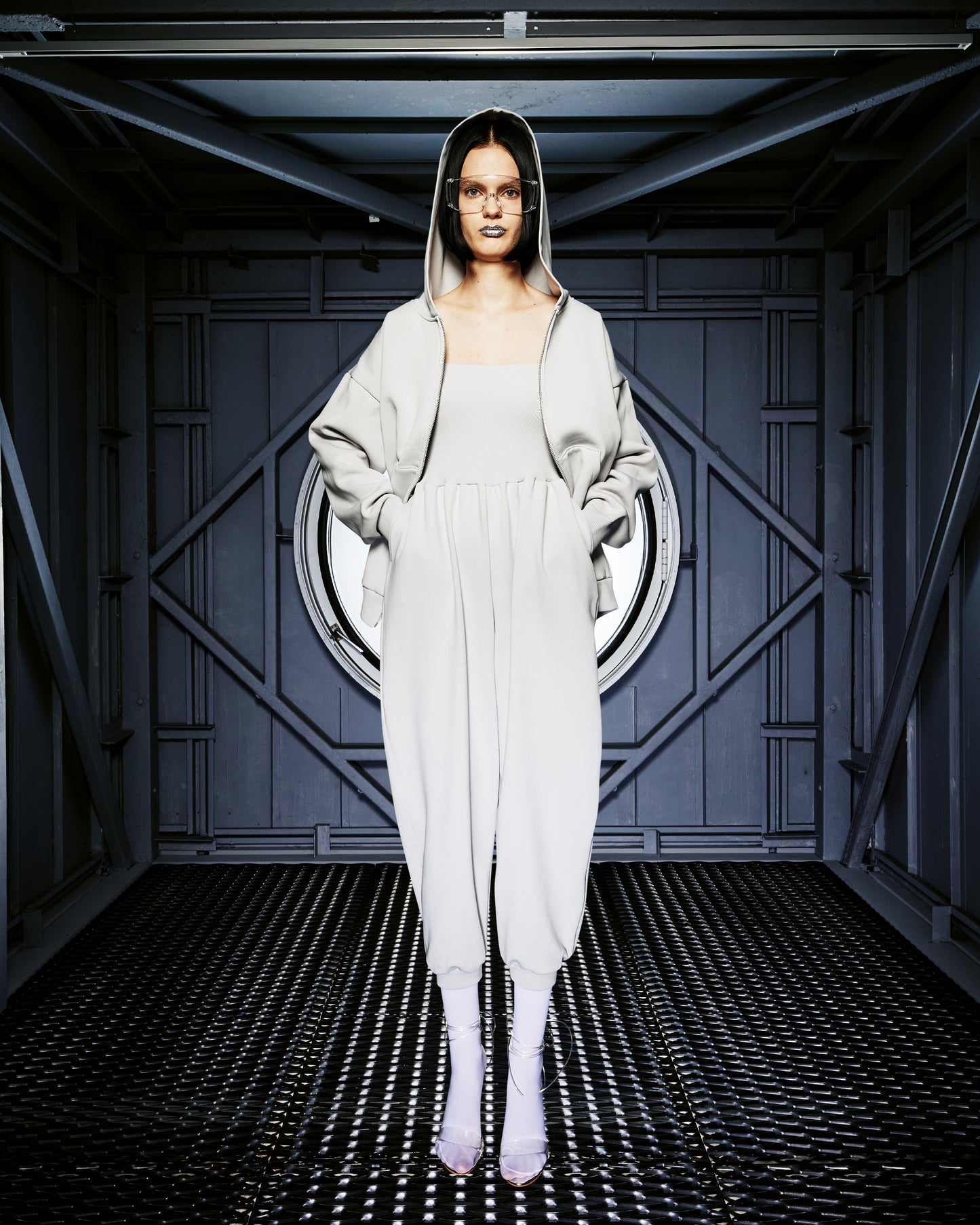 LOOK 8
