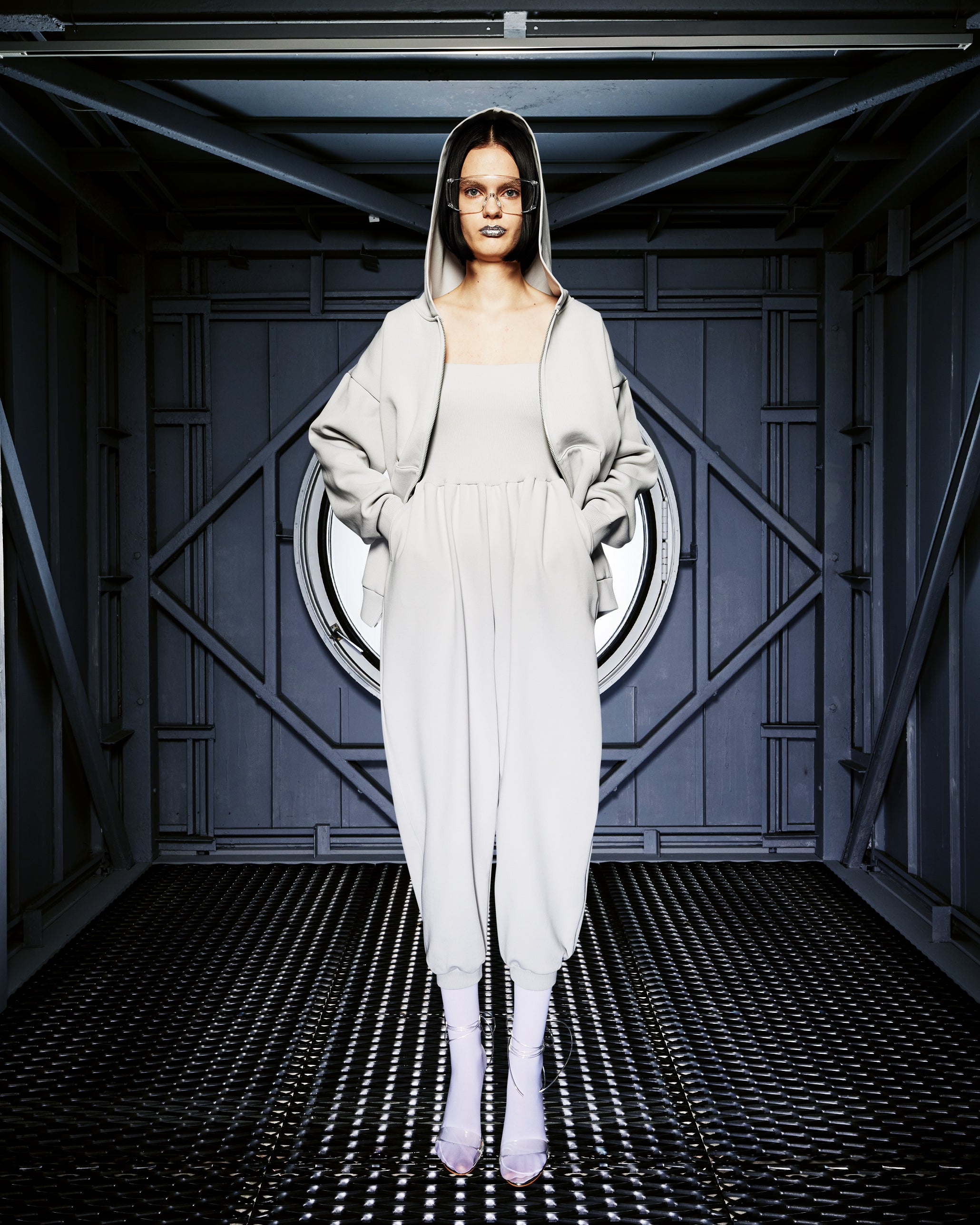 LOOK 8