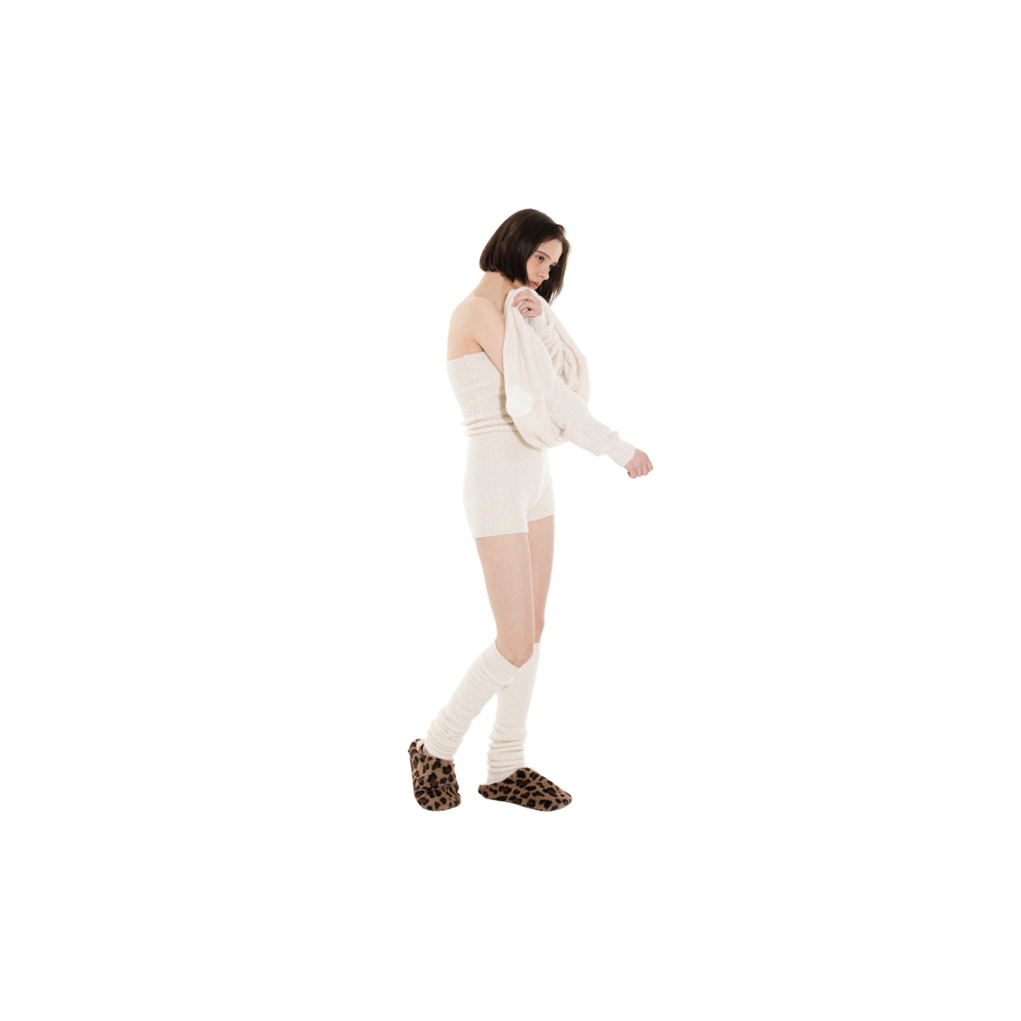 RELAX LOOK OFF WHITE - AYA | Complete Styling Look | MADE IN JAPAN