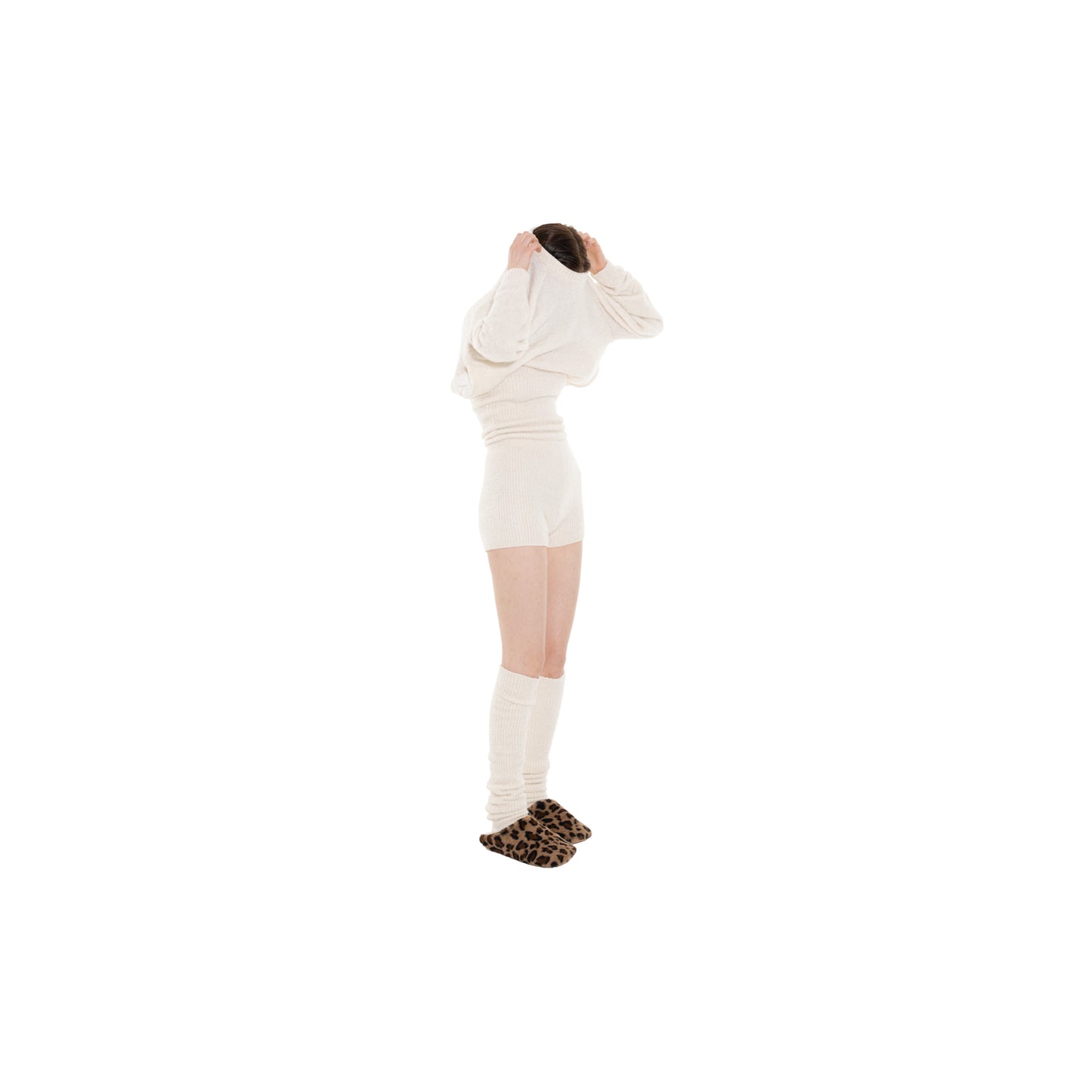 RELAX LOOK OFF WHITE - AYA | Complete Styling Look | MADE IN JAPAN